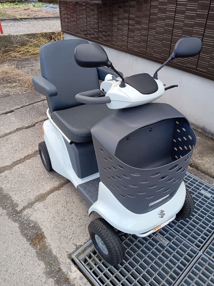 スズキシニアカーET4D9