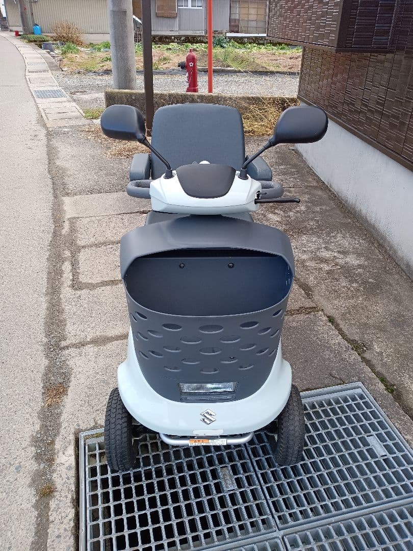 スズキシニアカーET4D9