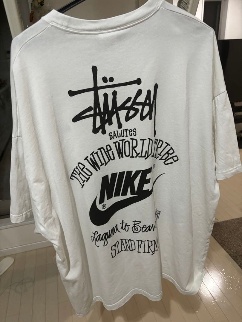 最終値下げstussy NikeコラボTシャツ　ジョングク着用