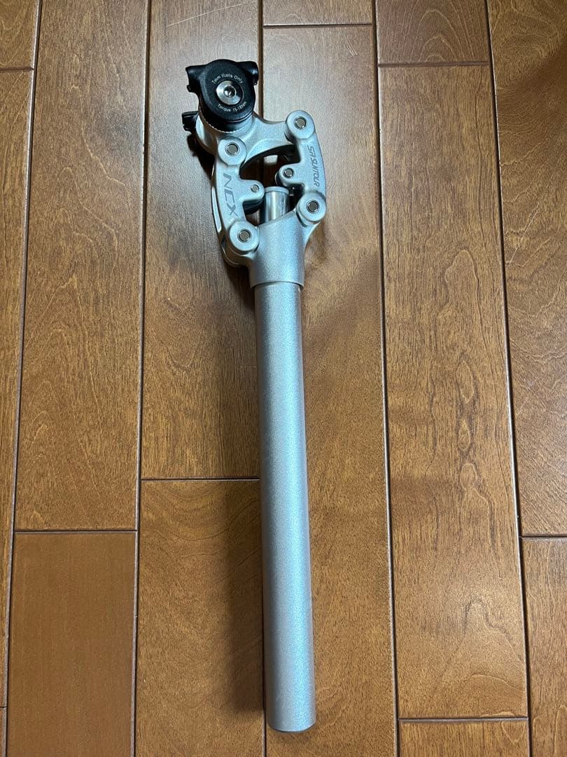 SR SUNTOUR NCX サスペンションシートポスト