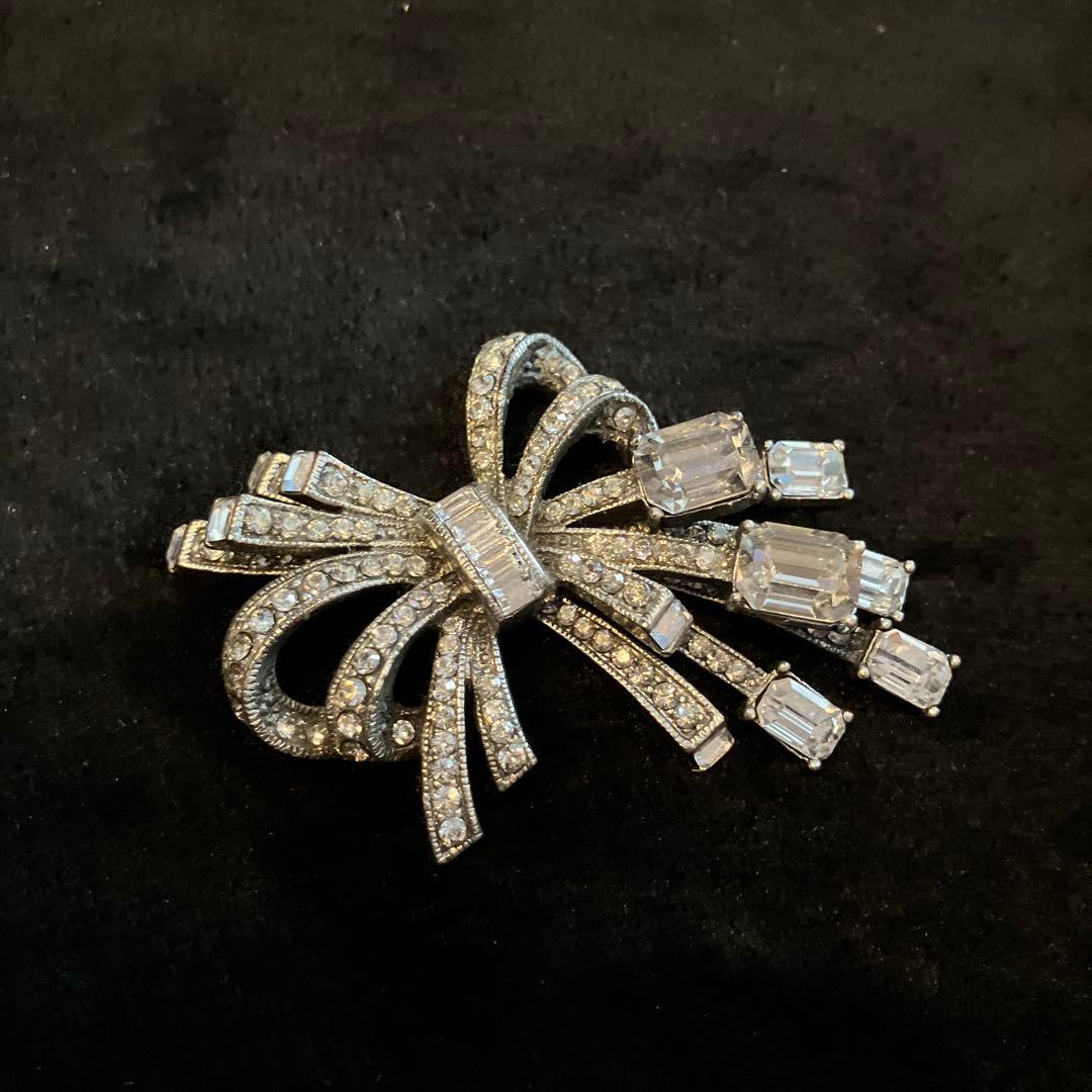 FOXEY リボンモチーフ ブローチ