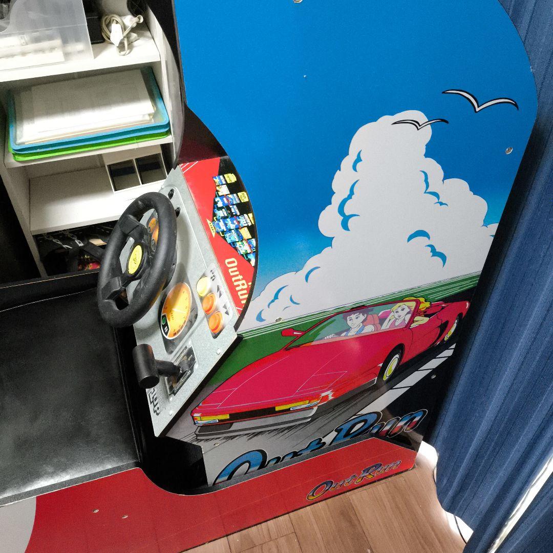 ARCADE 1UP OutRun　本体