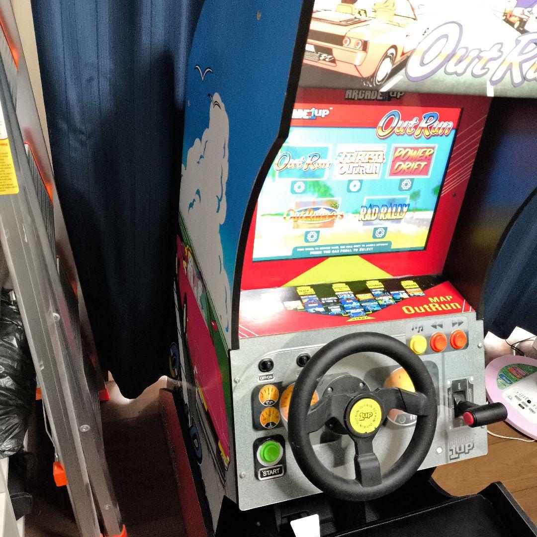 ARCADE 1UP OutRun　本体