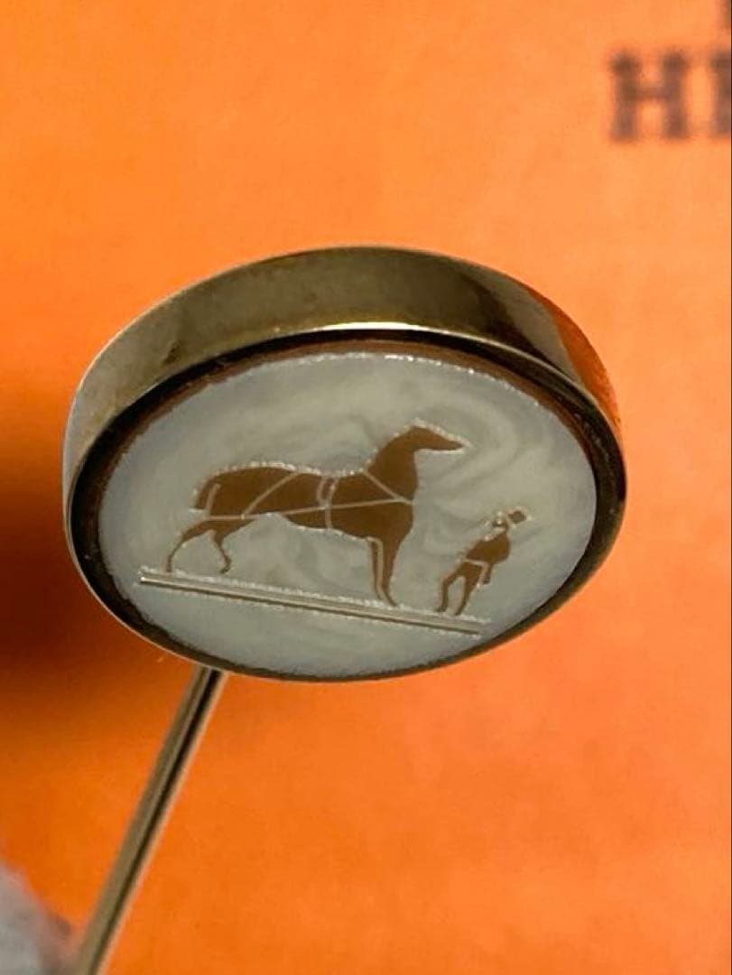 良品　HERMES エルメス　コロゾ　ピンブローチ　ピンバッチ　ゴールド　箱付き