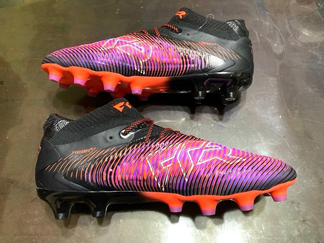 プーマ　フューチャー 8 アルティメットHG/AG TOPモデル25.0