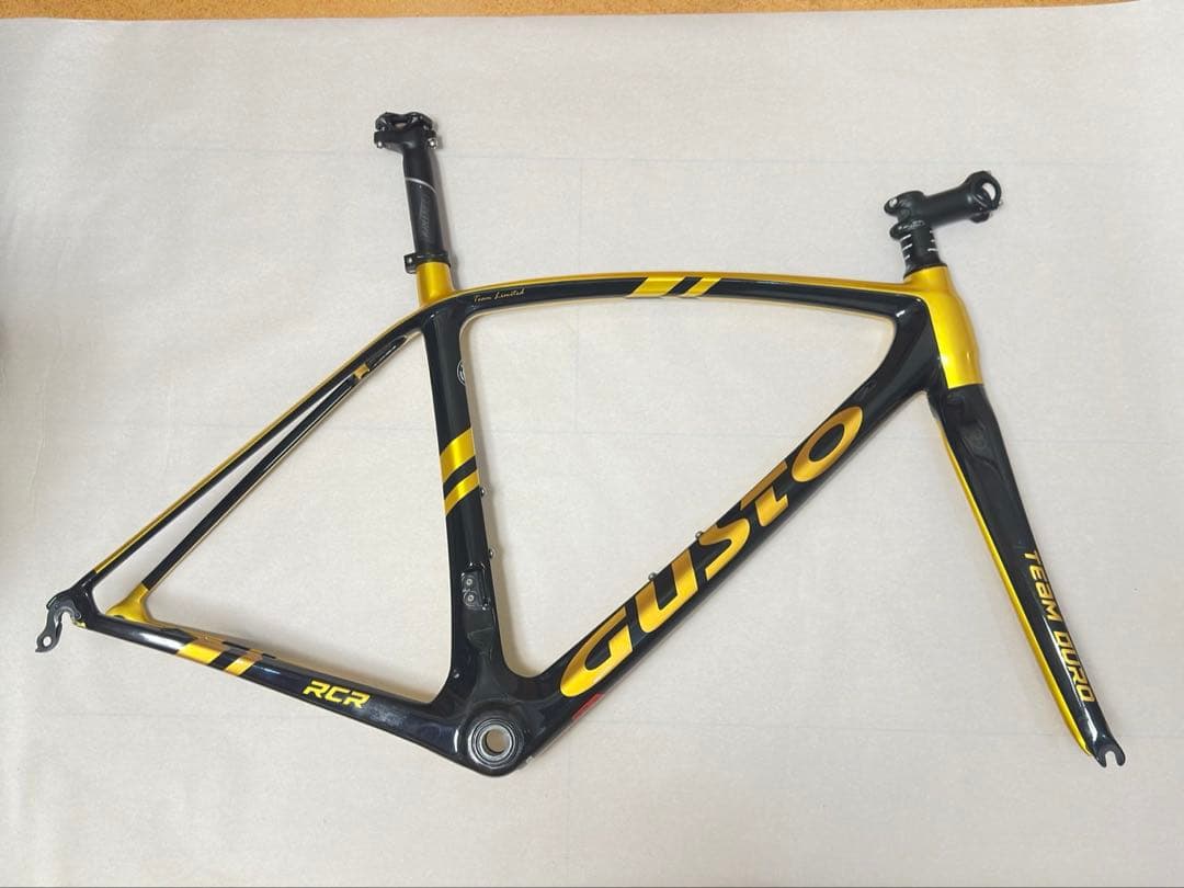 グスト　RCR リムブレーキ　フレームセット　カーボンフレーム　ロードバイク