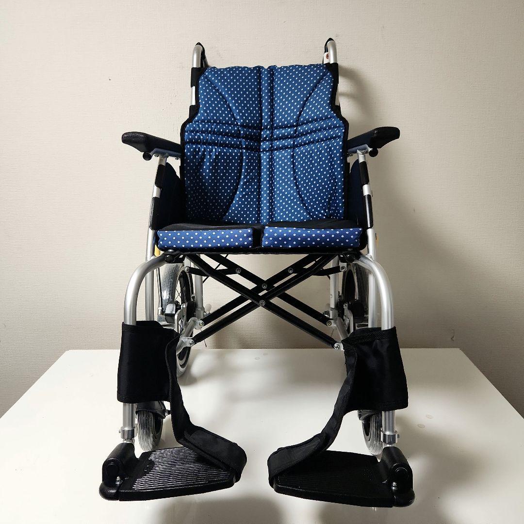 日進医療器　介助用　超軽量　ULTRA　ノーパンクタイヤ　車椅子　NAH-U1