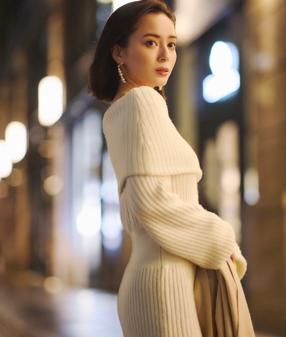 anuans オフショルダーニットワンピース