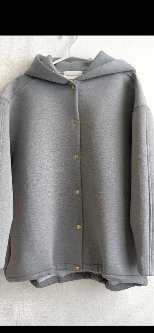 バンヤードストーム ダンボールフーディーブルゾン