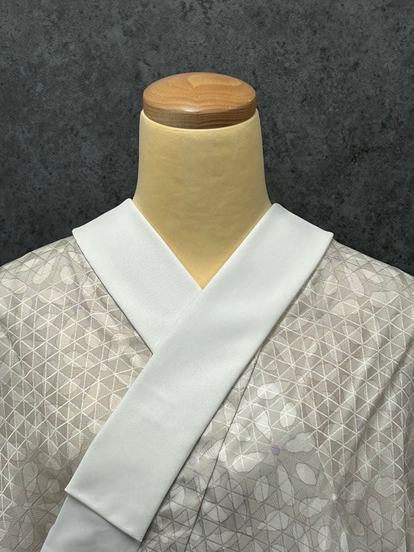 そらこ様IF-7 襦袢　長襦袢　象牙色　洗える正絹　ふるるん鱗文　単衣　美品