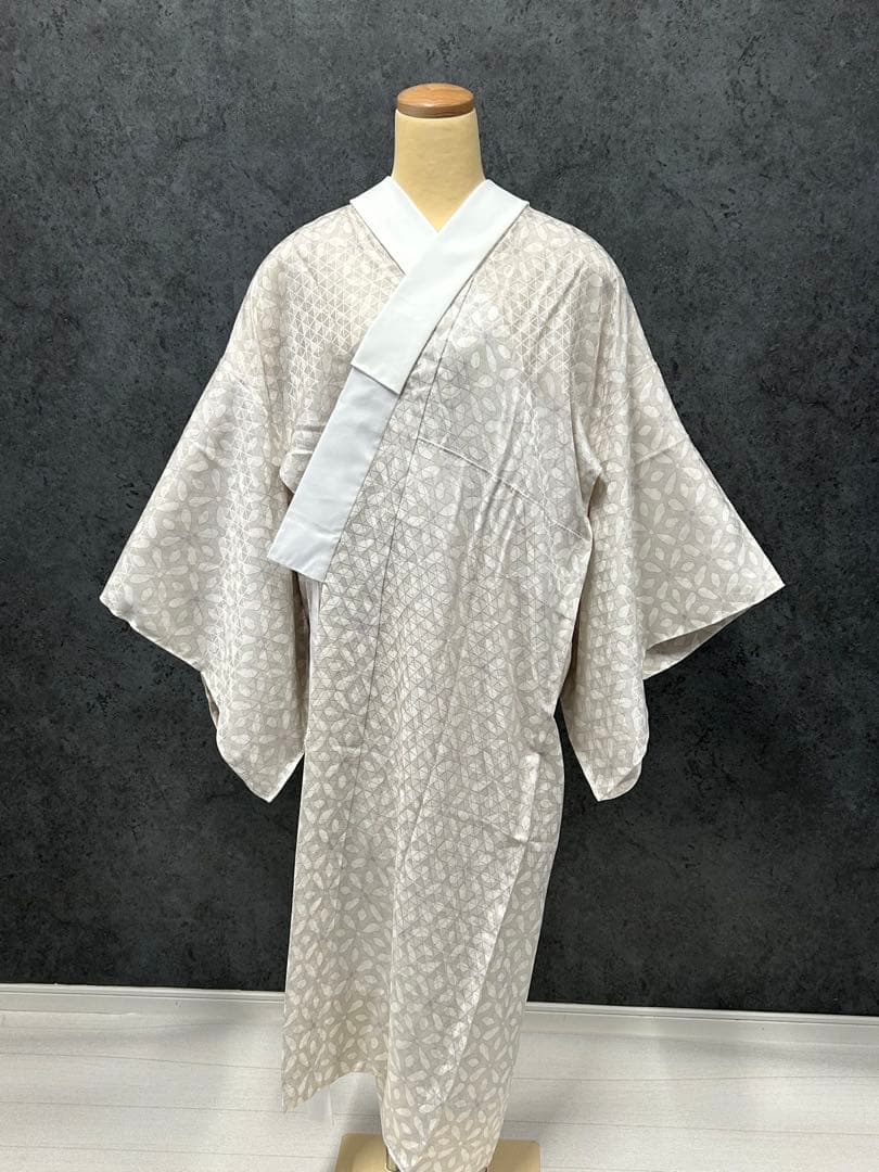 そらこ様IF-7 襦袢　長襦袢　象牙色　洗える正絹　ふるるん鱗文　単衣　美品