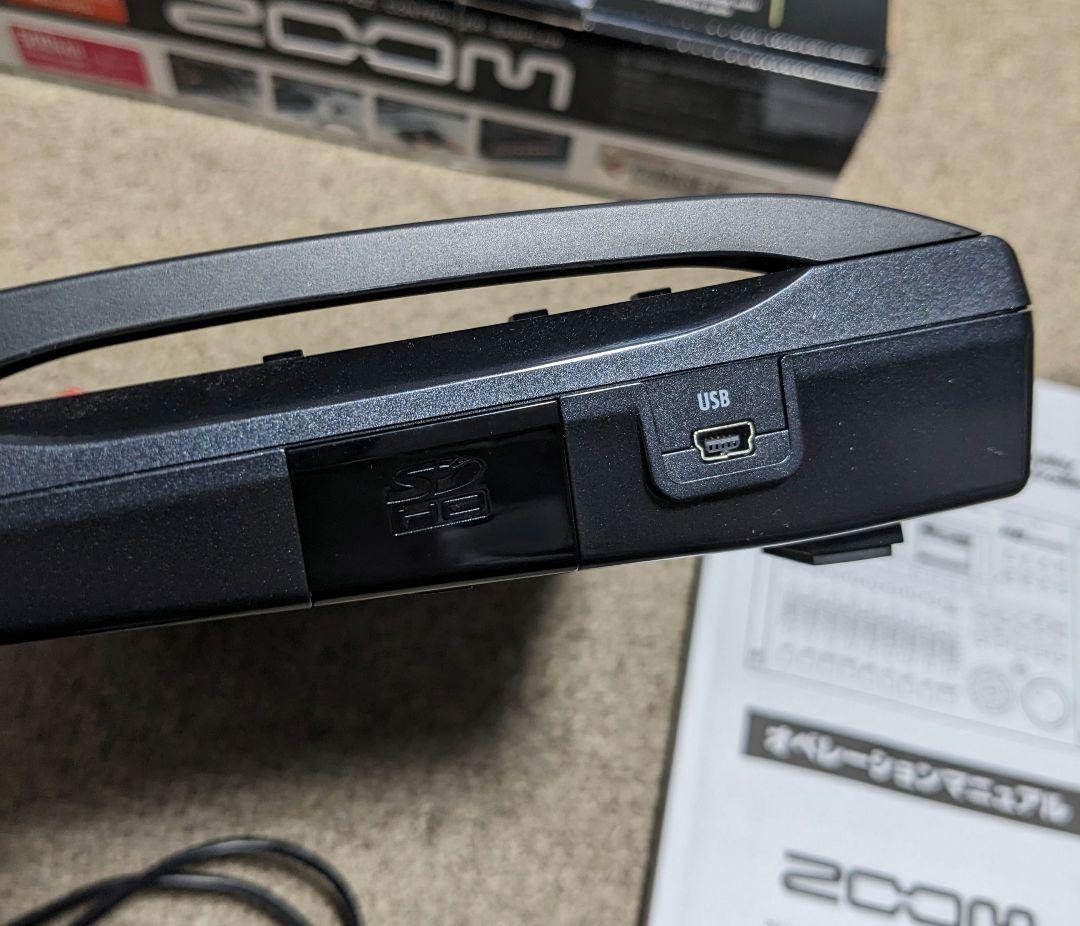 【美品】Zoom R8 マルチトラックレコーダー