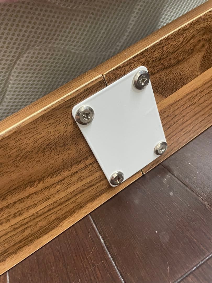 ダブルサイズベッドフレーム　棚　コンセント