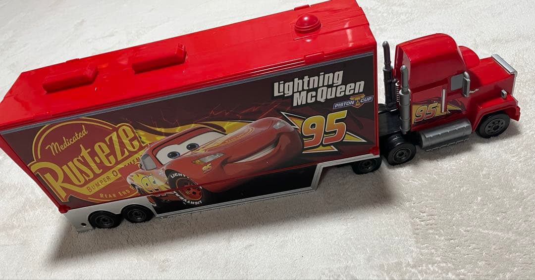 まとめ売り たくさんのせよう！大きなマック トレーラー カーズトミカ32台　廃盤