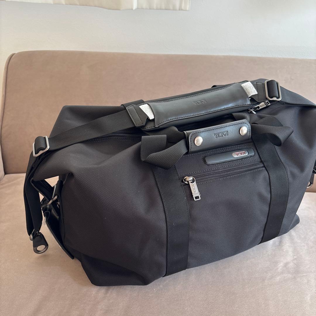 TUMI トウミ　ブラック ボストンバッグ　トートバッグ　ビジネスバッグ