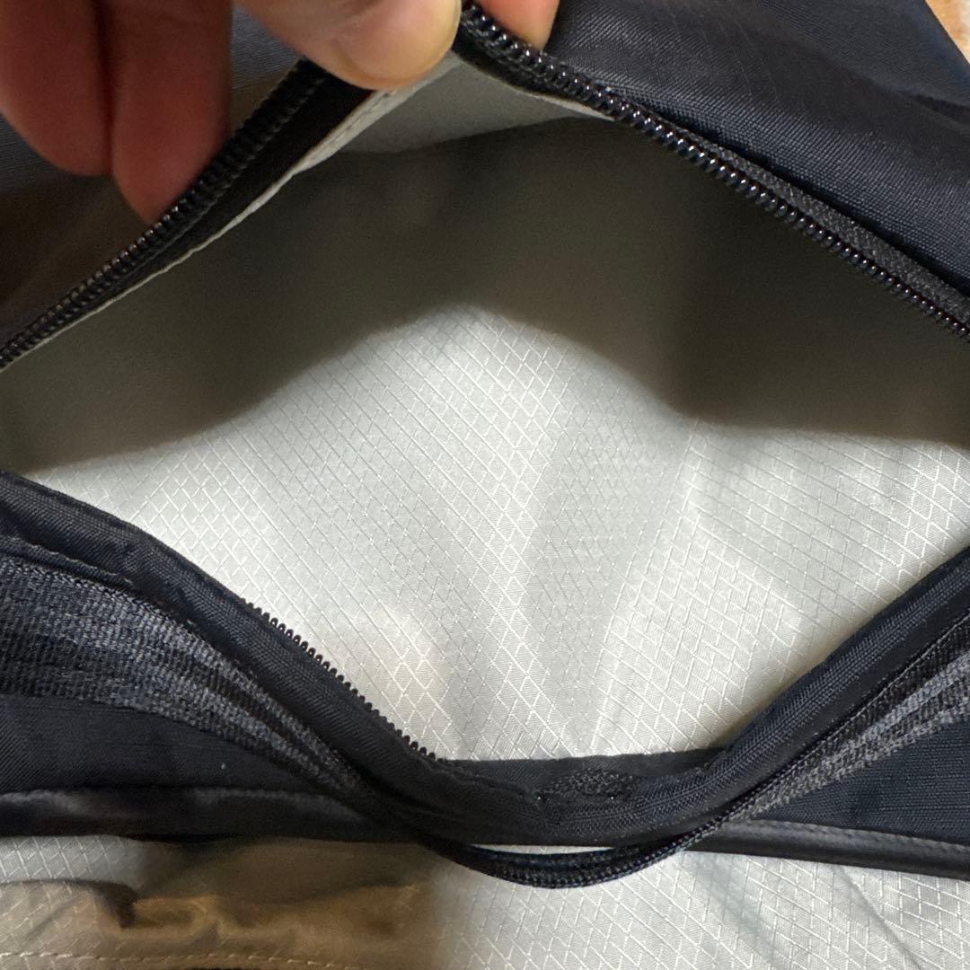 アルパカ　Alpaka Flow Satchel 4L ブラック　美品