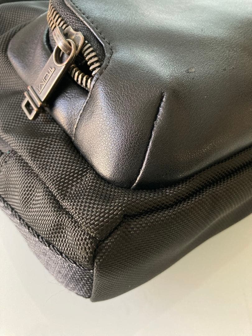 【美品】トゥミ TUMI ALPHA BRAVO ショルダーバッグ