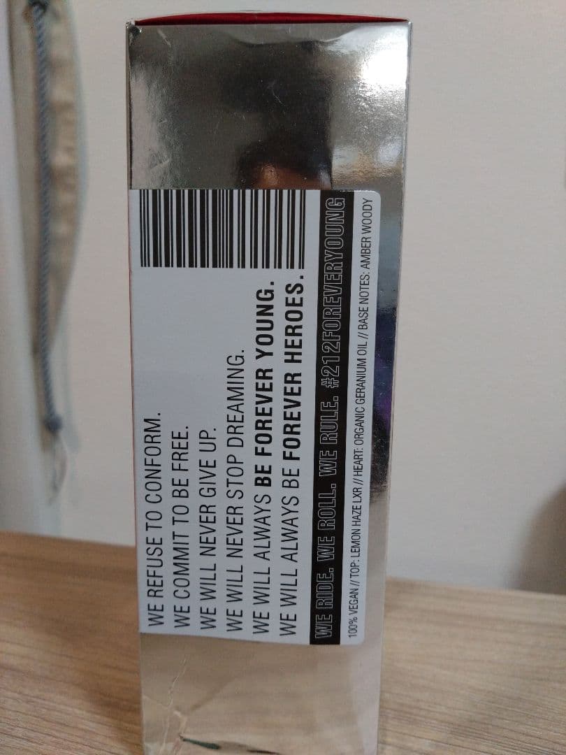 212 香水 メンズ ヒーローズ