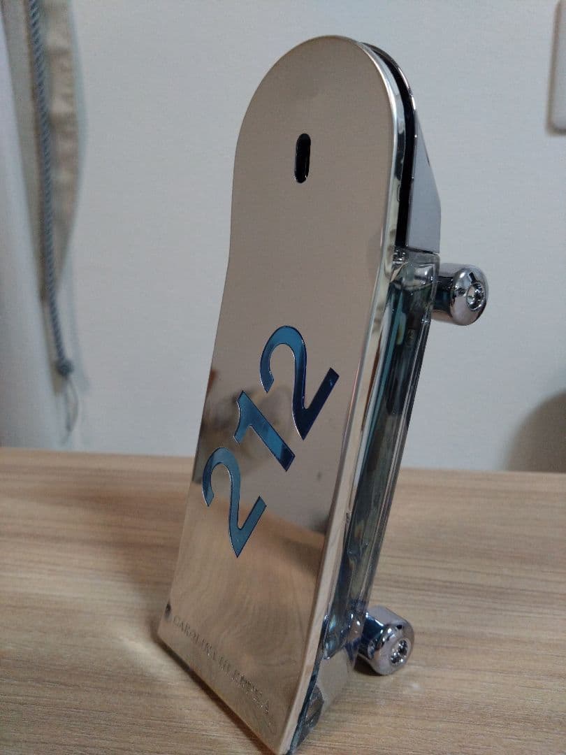 212 香水 メンズ ヒーローズ