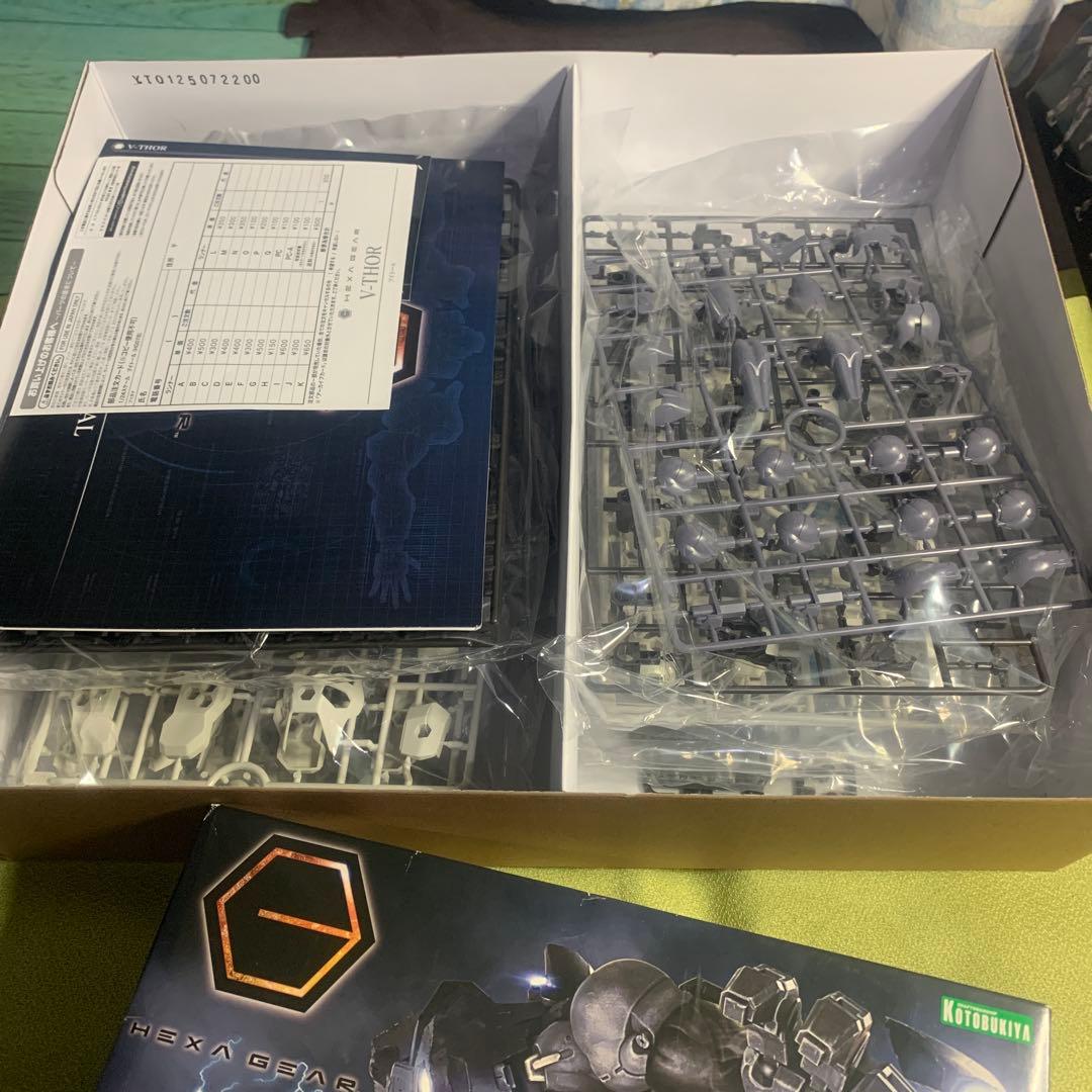 1/24 V-THOR & GOVERNOR HEAVY ARMOR セット