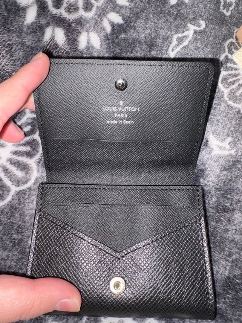 未使用新品 ルイヴィトン タイガ 名刺入れ 黒