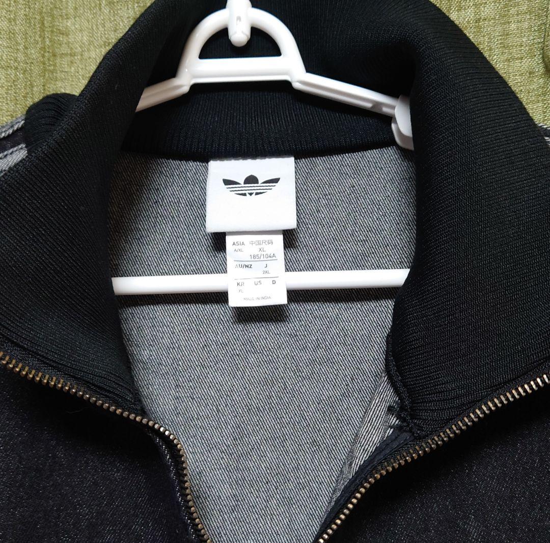 adidas デニムトラックトップ