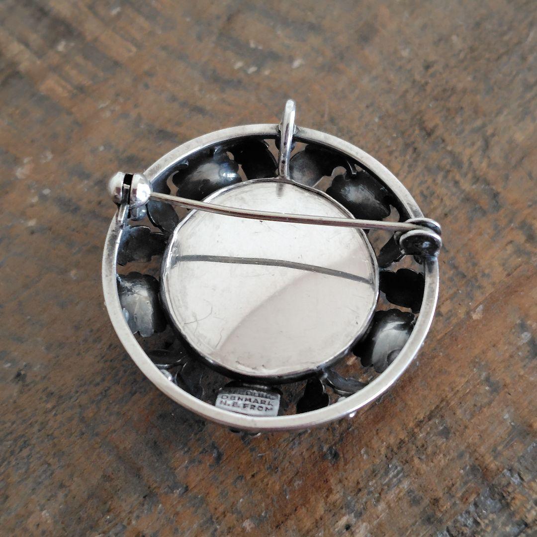 N.E.from シンセティックサファイア シルバー ブローチ ペンダント