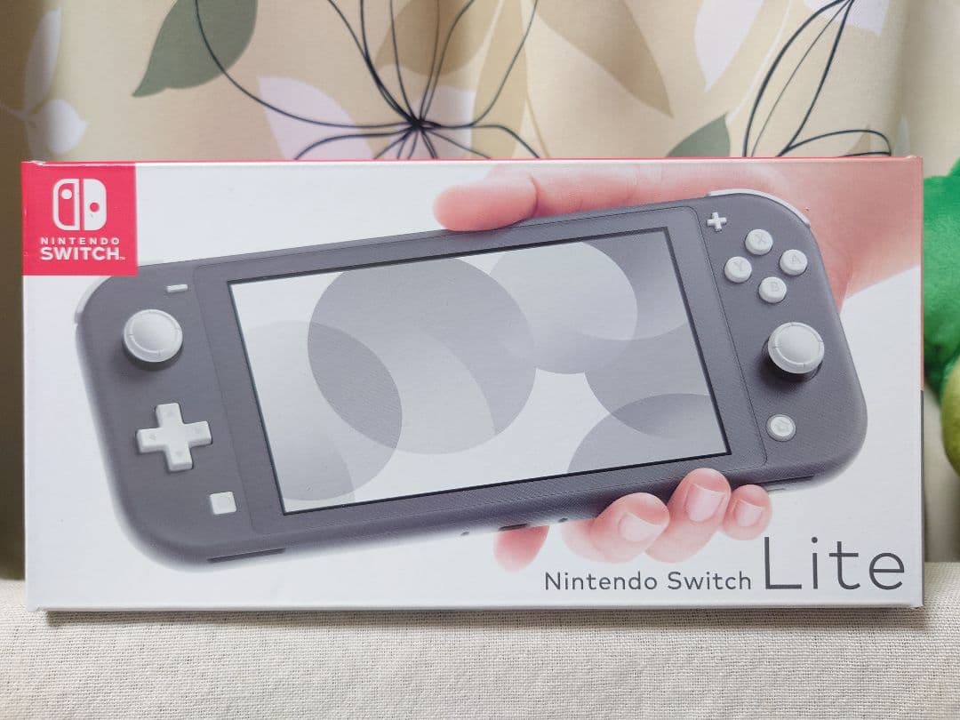 任天堂　スイッチ ライト　本体他周辺機器セット