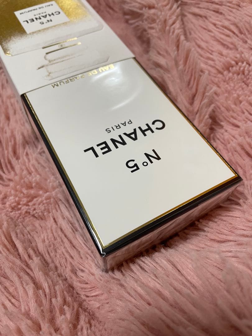 CHANEL シャネル No5 オードゥ パルファムスノウ （ヴァポリザター）