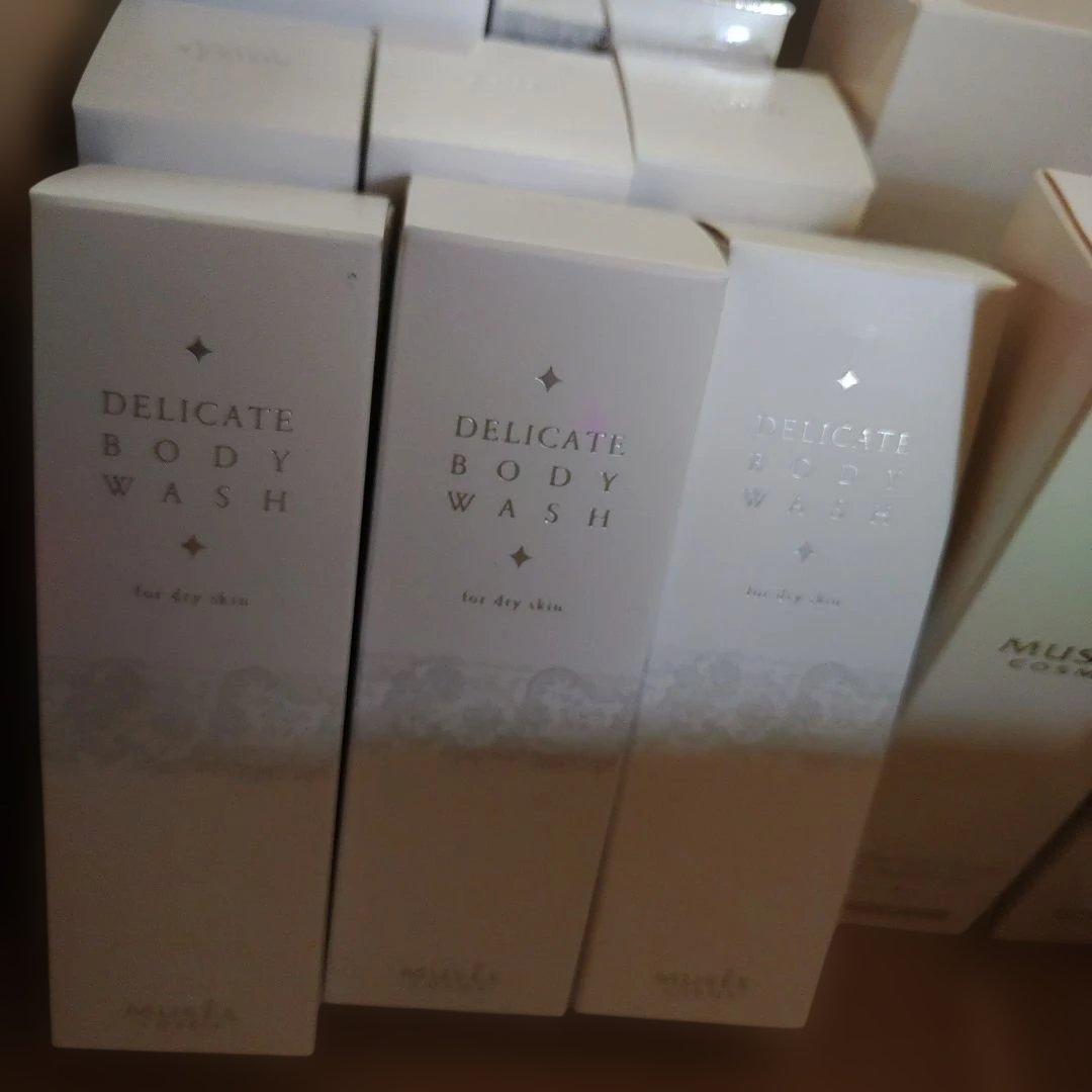 ミュゼコスメ 美容液・マスク セット　福箱(袋)　24点