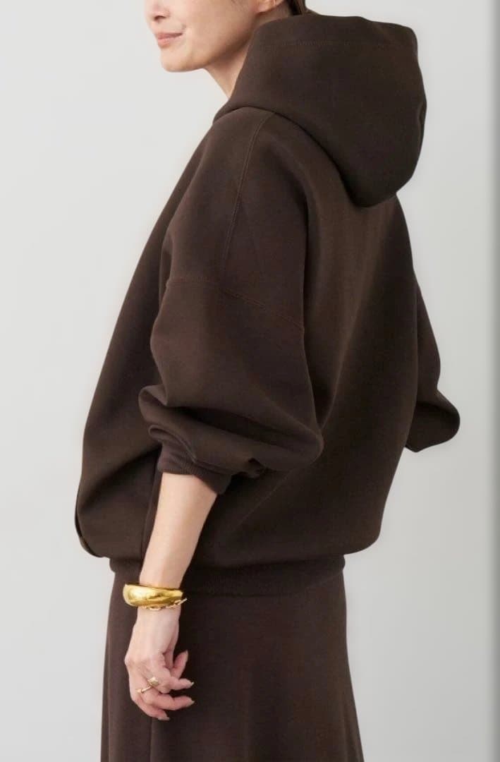 アパルトモン　ドゥーズィエムクラス　エブリデイアイライク　パーカー　フーディ