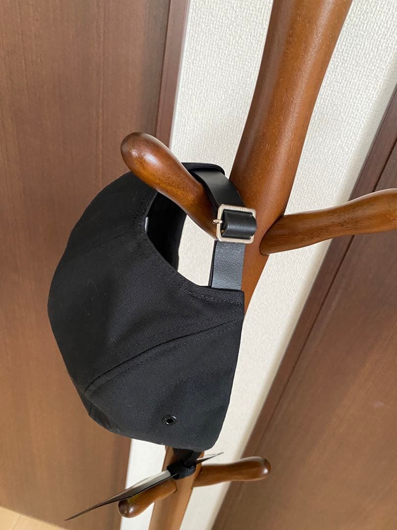 MONCLER ブラック　キャップ 新品タグ付き