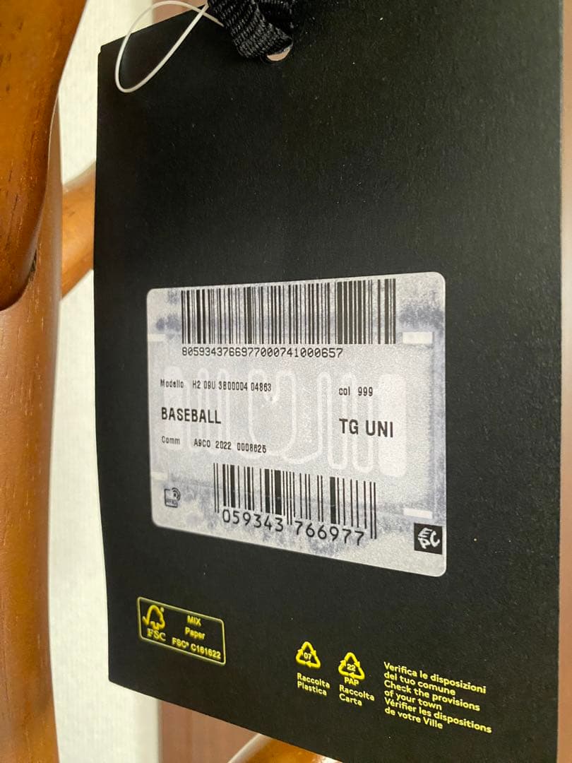 MONCLER ブラック　キャップ 新品タグ付き