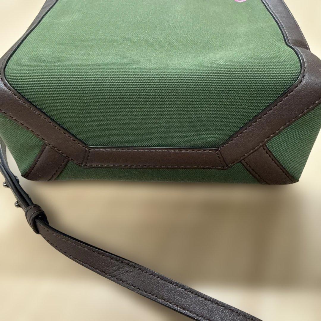 D*読様 VALENTINO キャンパスハンドバッグ