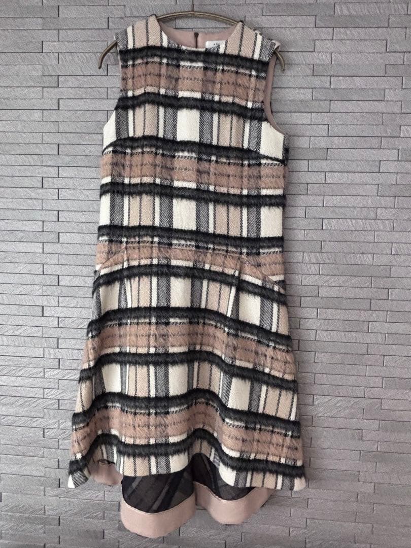 極美品　アドーア アルパカシャギーチェックノースリーブワンピース　36