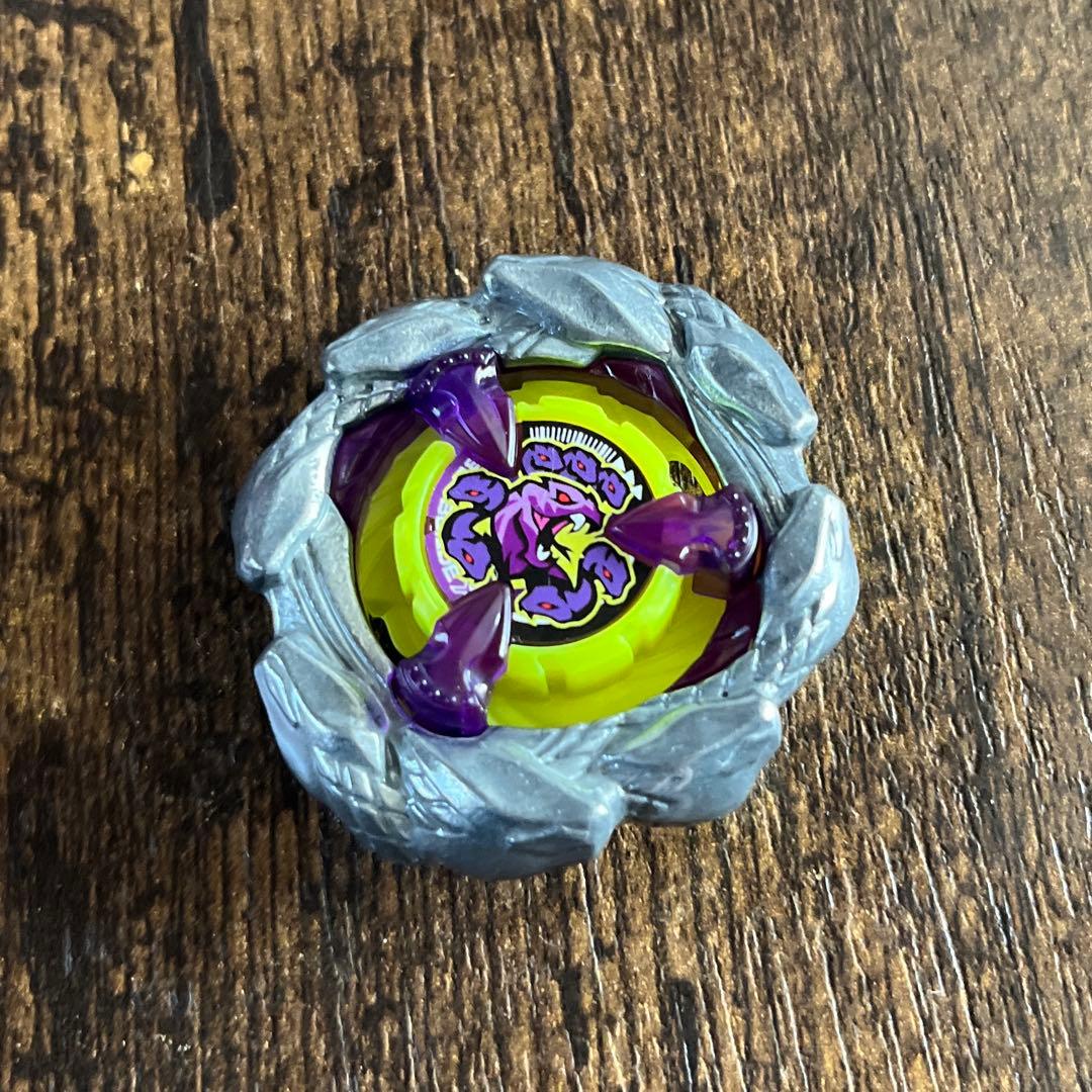 【新品全サ限定ベイ】重め ベイブレードX オロチクラスタ　重量ブレードのみ　た6