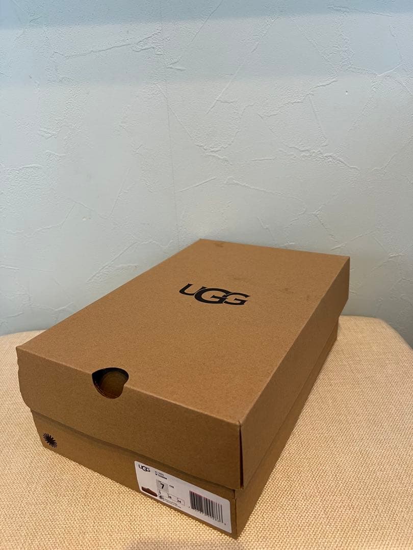 国内正規品　UGG TAZZ タズ アグ タスマン