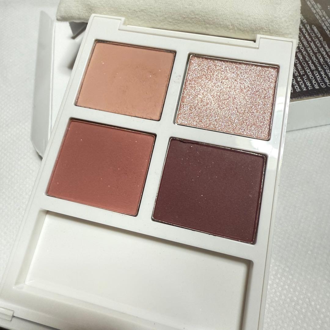 トムフォード ソレイユアイカラークォード　01SN