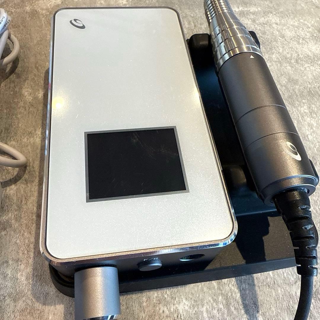 【美品】SHAREYDVA シャレドワ　ネイルマシーン Sleek ホワイト