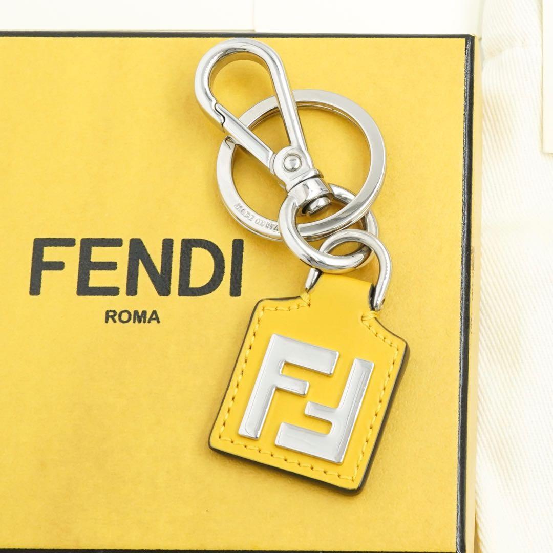 極上美品・付属品完備✨　希少　FENDI キーホルダー　スクエアFF ズッカ