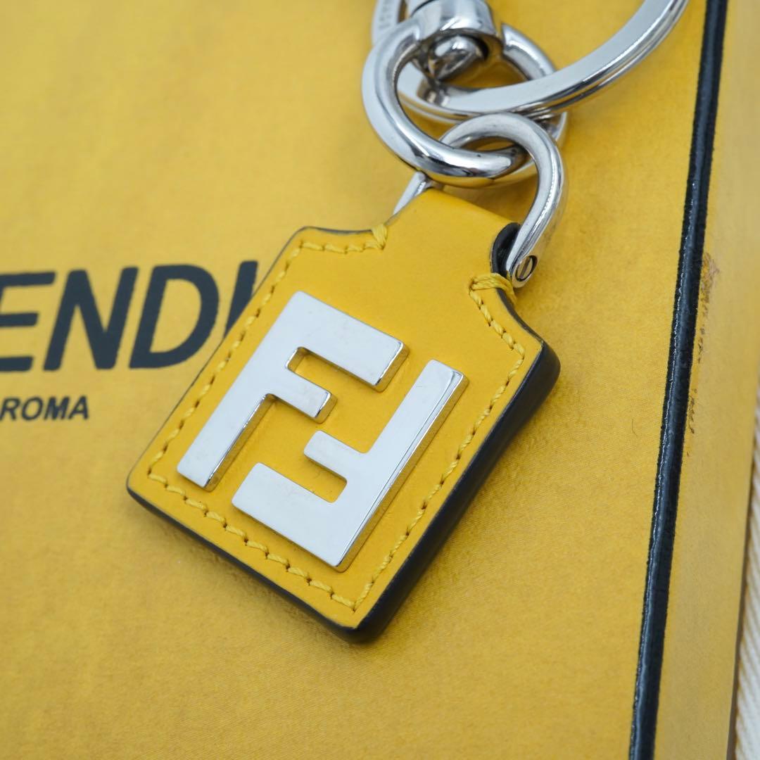 極上美品・付属品完備✨　希少　FENDI キーホルダー　スクエアFF ズッカ