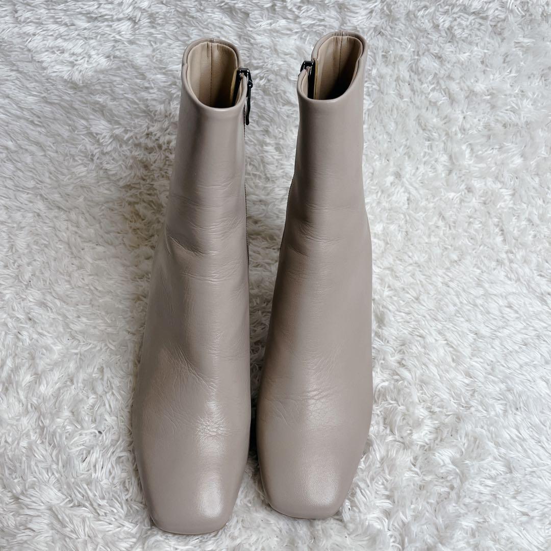極美品 ダイアナ べージュ ショートブーツ サイドジップ スクエアトゥ 23.5
