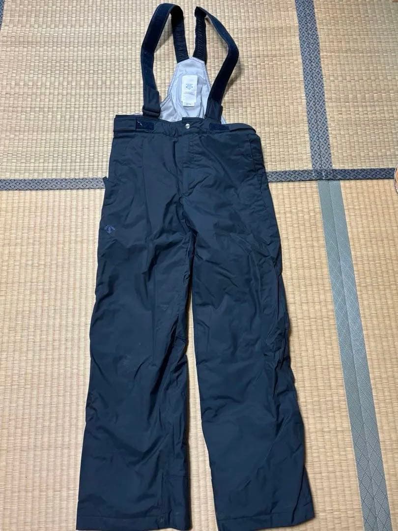 デサント　スイスチームデザイン 防水スキーウェア イエロー/ネイビー