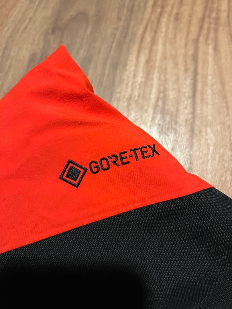 peak performance スキーウェア 黒/赤
