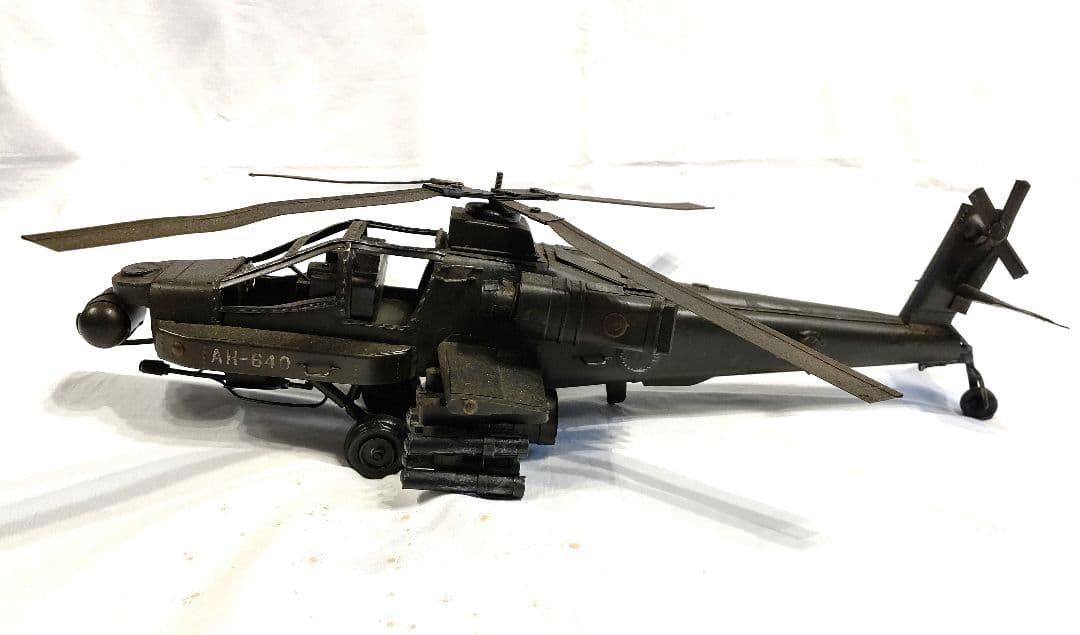 ヘリコプター　AH64 D　アパッチ　ロングボウ