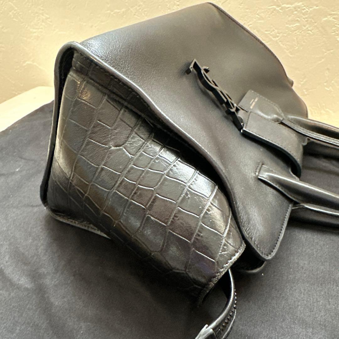 サンローラン ダウンタウンカバス YSLバッグ（スモール／ブラック）