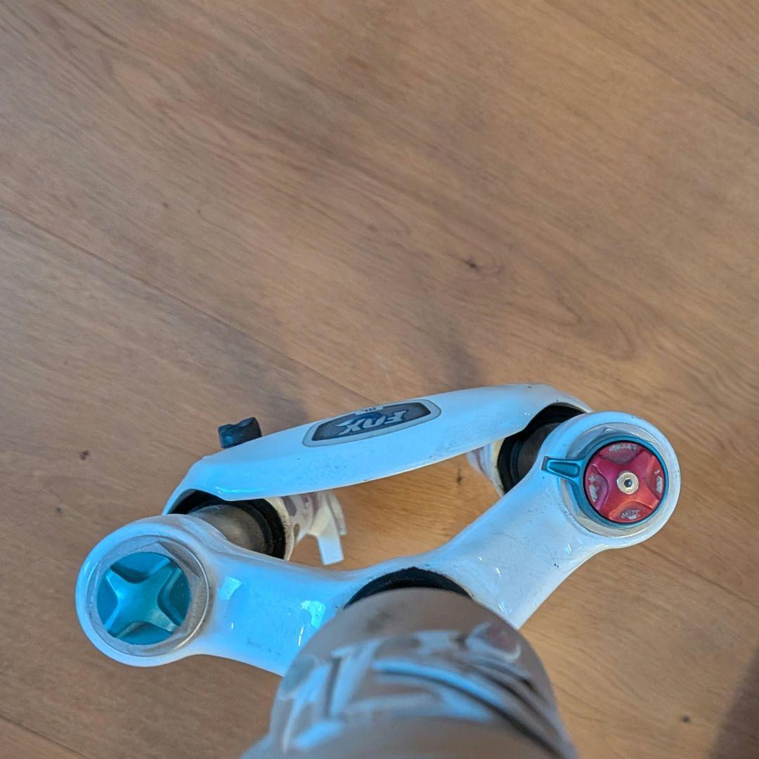 FOX RACING factory F29 サスペンションフォーク