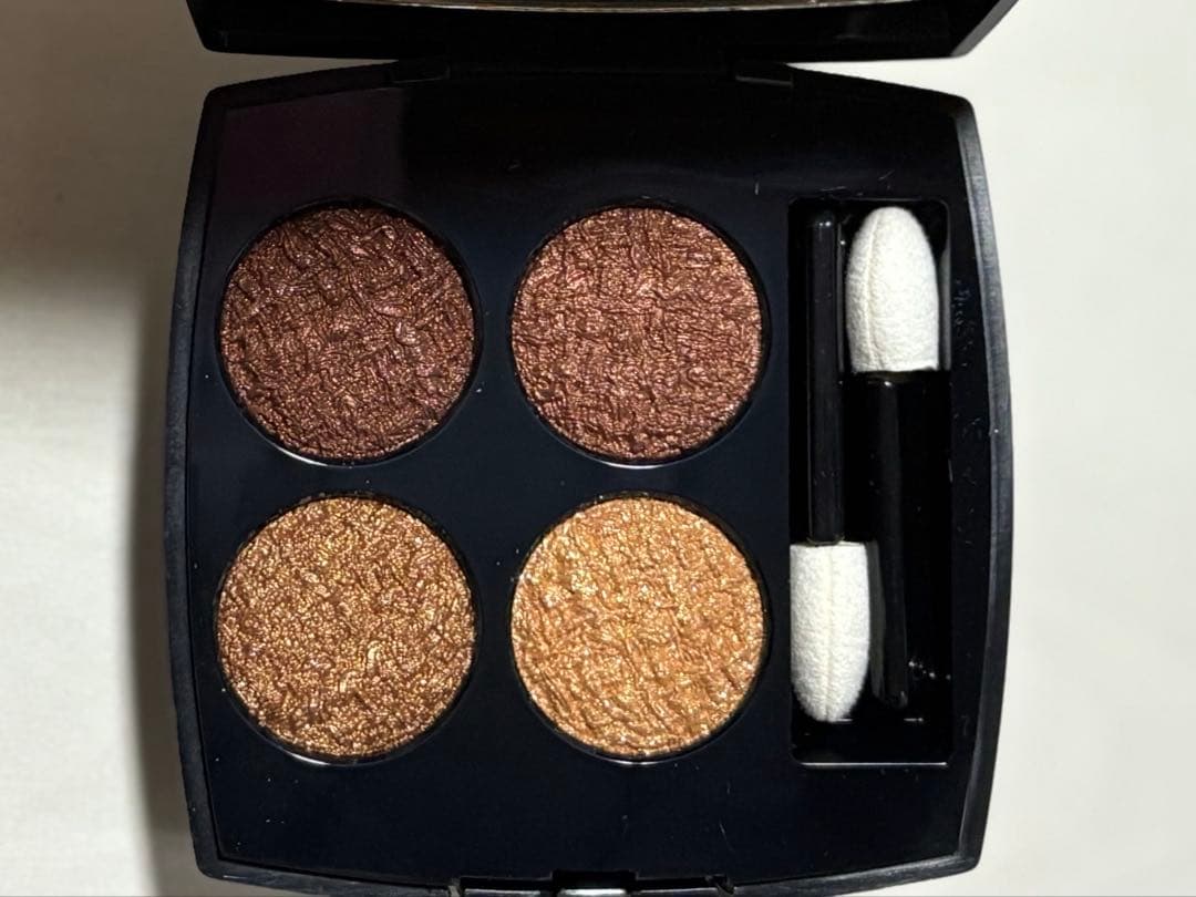 CHANEL レキャトルオンブルツイード　限定版01ツイードキュイブレ