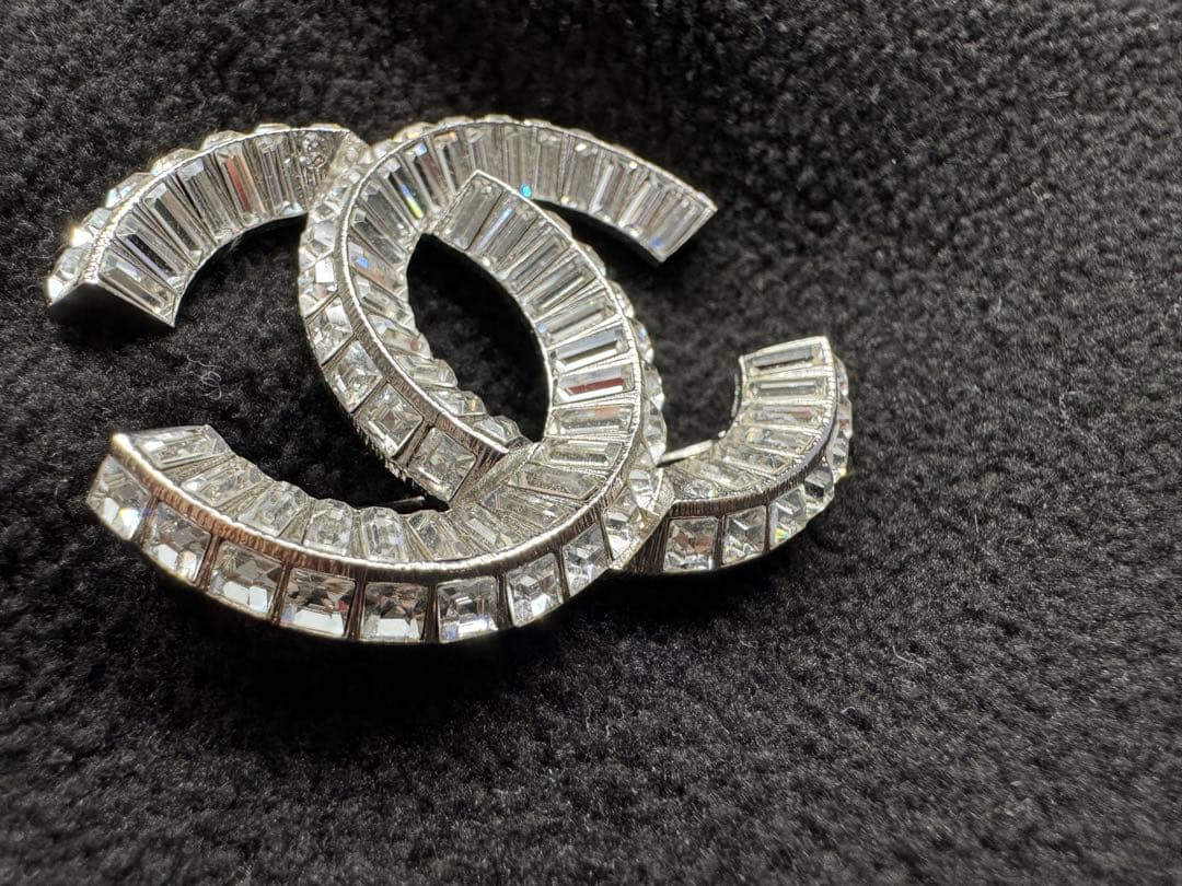 CHANEL ココマーク ブローチ ラインストーン バゲットストーン シルバー