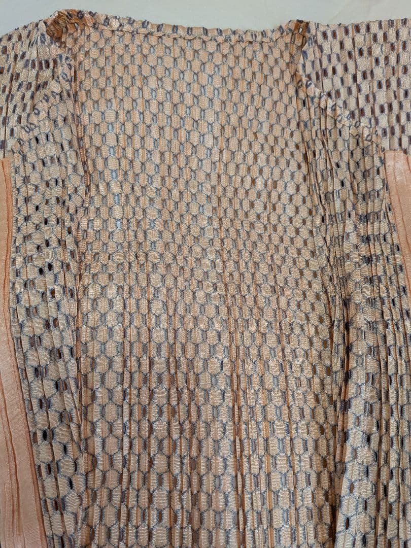 error（美品）イッセイミヤケ　プリーツプリーズカーディガン